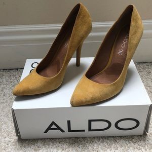 Aldo Suede Pumps